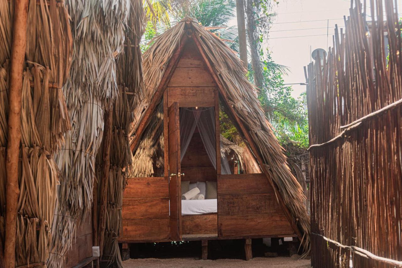 Mapache Hostel & Camping Остров Холбокс Экстерьер фото