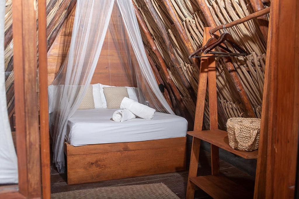 Mapache Hostel & Camping Остров Холбокс Экстерьер фото