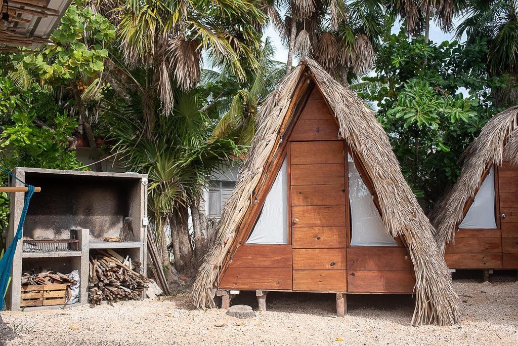 Mapache Hostel & Camping Остров Холбокс Экстерьер фото